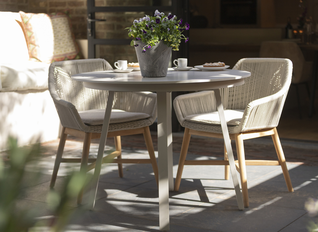 CreativeWanders©2025-6806